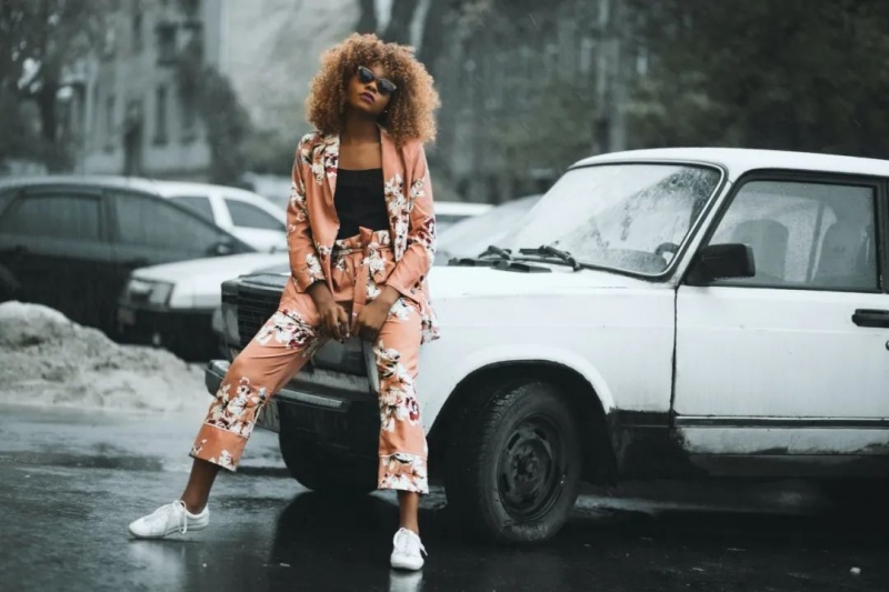 拳打Zara脚踢亚马逊中国的SHEIN凭什么征服了美国的年轻人